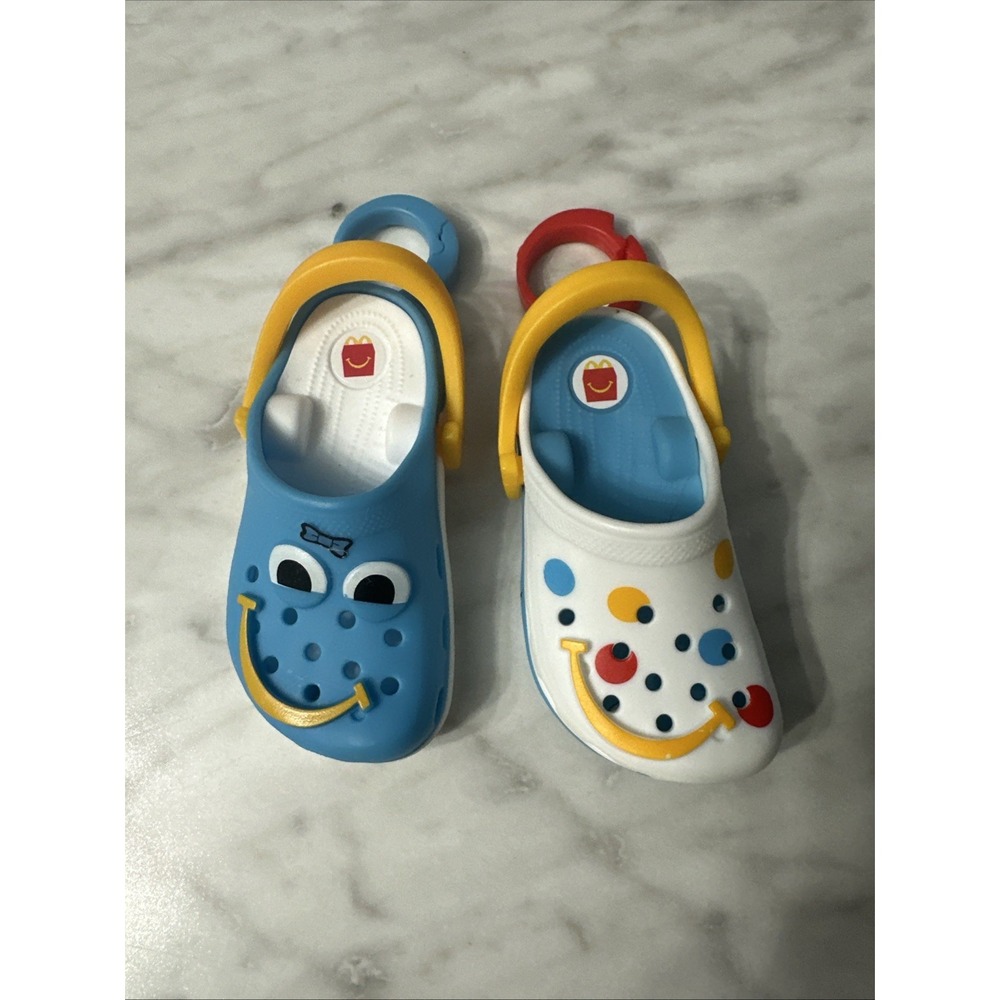 McDonald's Crocs Keychains X2 White And‎ Blue
